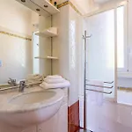 아파트 La Bouganville