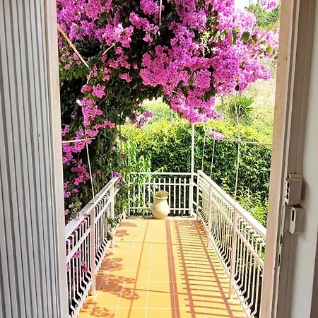Apartment La Bouganville Lerici