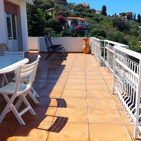 La Bouganville Apartment