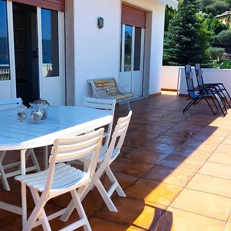 La Bouganville Apartment *