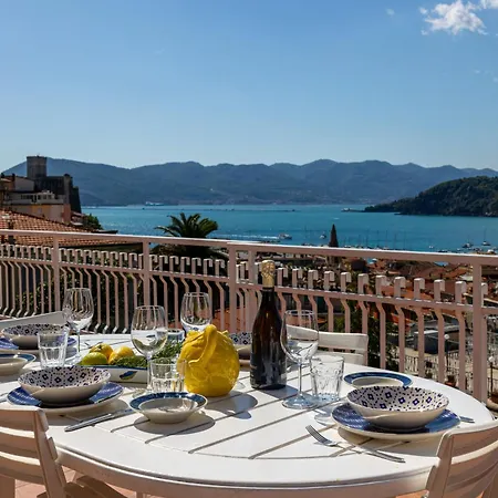 Apartment La Bouganville Lerici